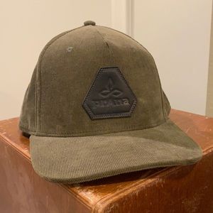 prAna snap back